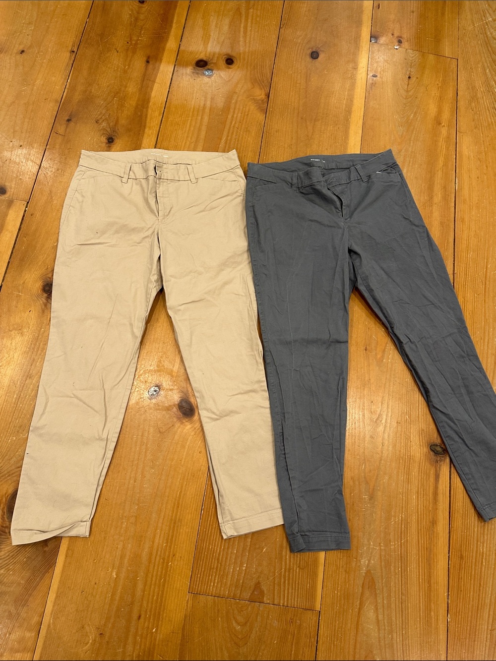 Old Navy Skinny Chinos in Tan and Gray - Women's